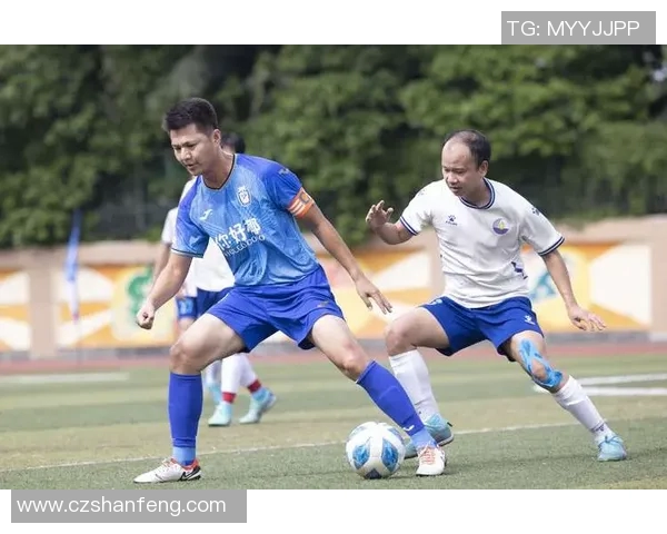 退役足球明星的青春岁月与梦想追逐之路